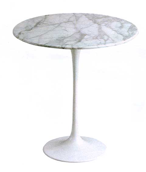 Bild von Eero Saarinen Tulip Beistelltisch (1956)