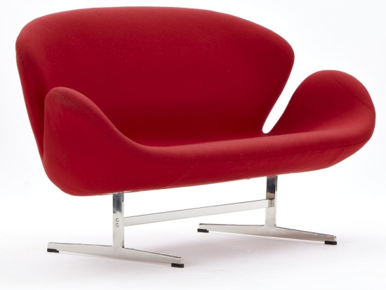 Gamintojo Arne Jacobseno sofa "Gulbė" (1958 m.) nuotrauka