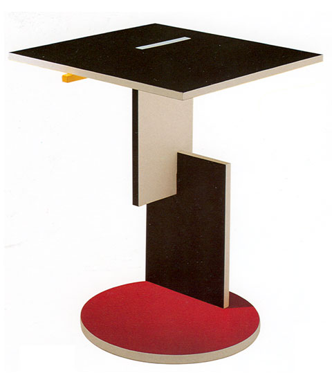 Picture of Gerrit Rietveld table Schröder (1918)