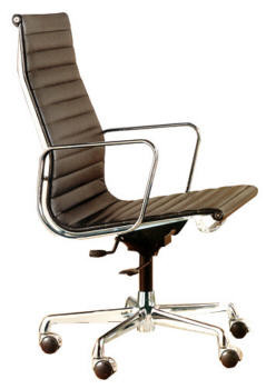 Picture of Charles Eames Aluminum Group EA 119 (1958)
