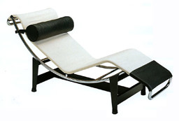勒-柯布西耶躺椅 LC4（1928 年）的图片